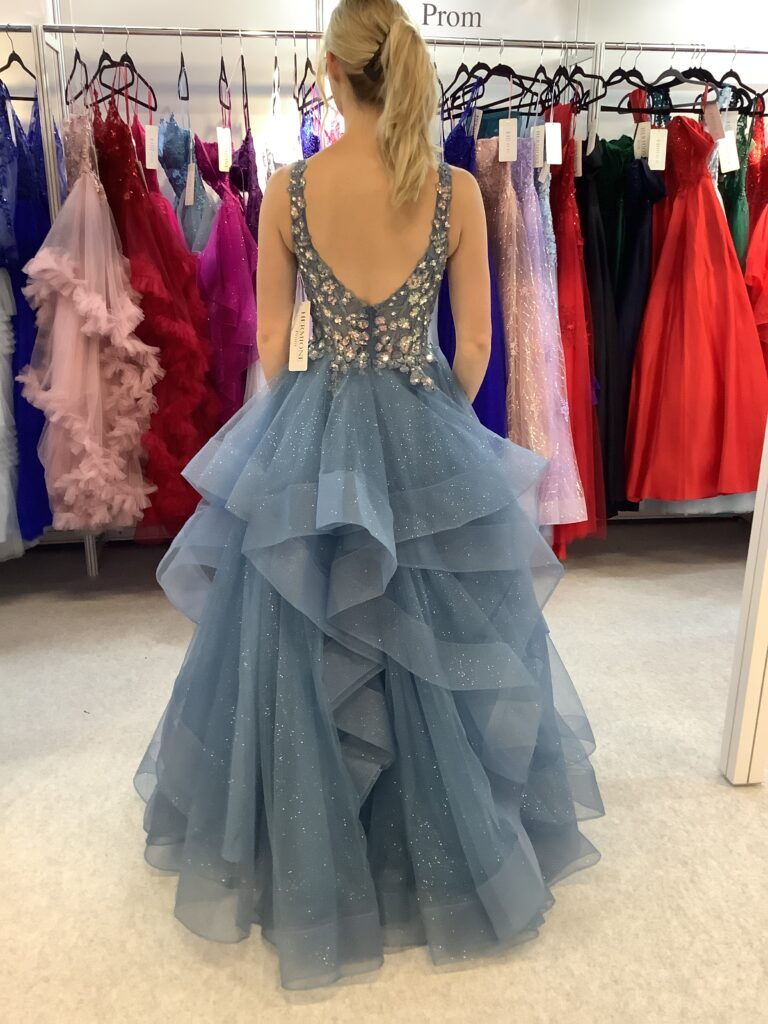 Prom dresses and prom gowns at discount prices.