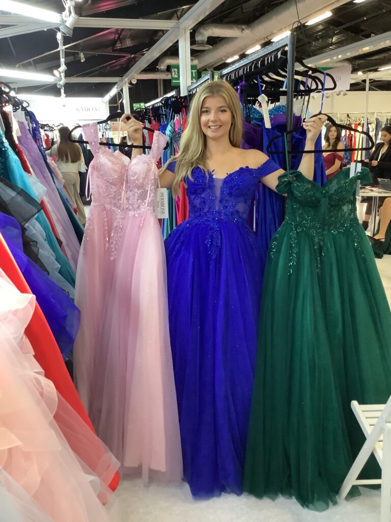 Prom dresses and prom gowns at discount prices.