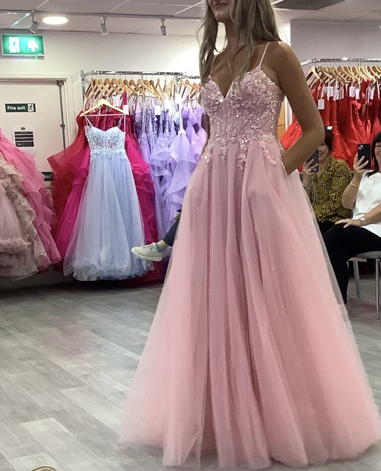 Prom dresses and prom gowns at discount prices.