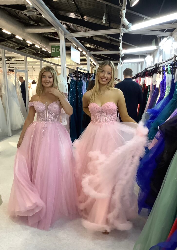 Prom dresses and prom gowns at discount prices.